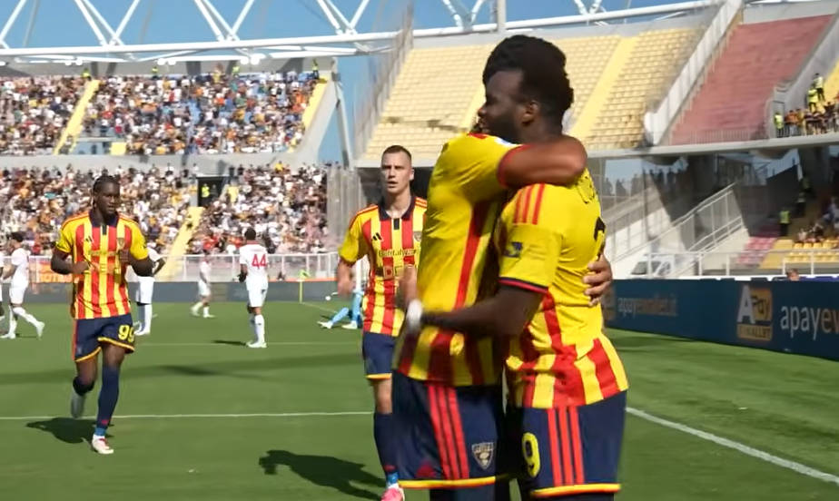 I festeggiamenti per la doppietta di Coulibaly